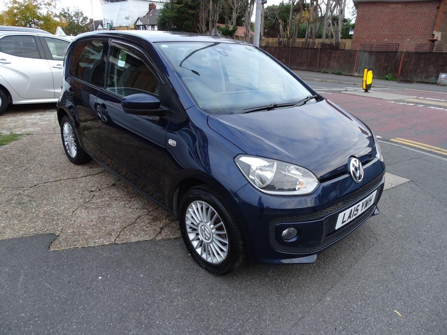 2015 Volkswagen up! 1.0 High up! Hatchback 5dr Petrol ASG — photo 1 of 27