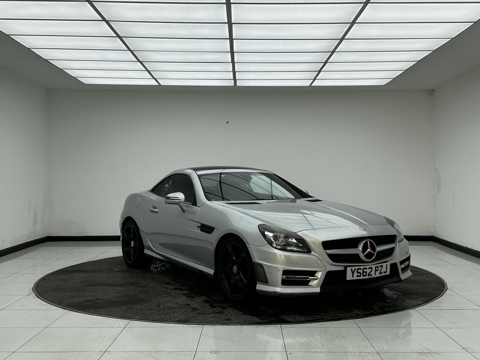Mercedes-Benz SLK - image 1 of 49