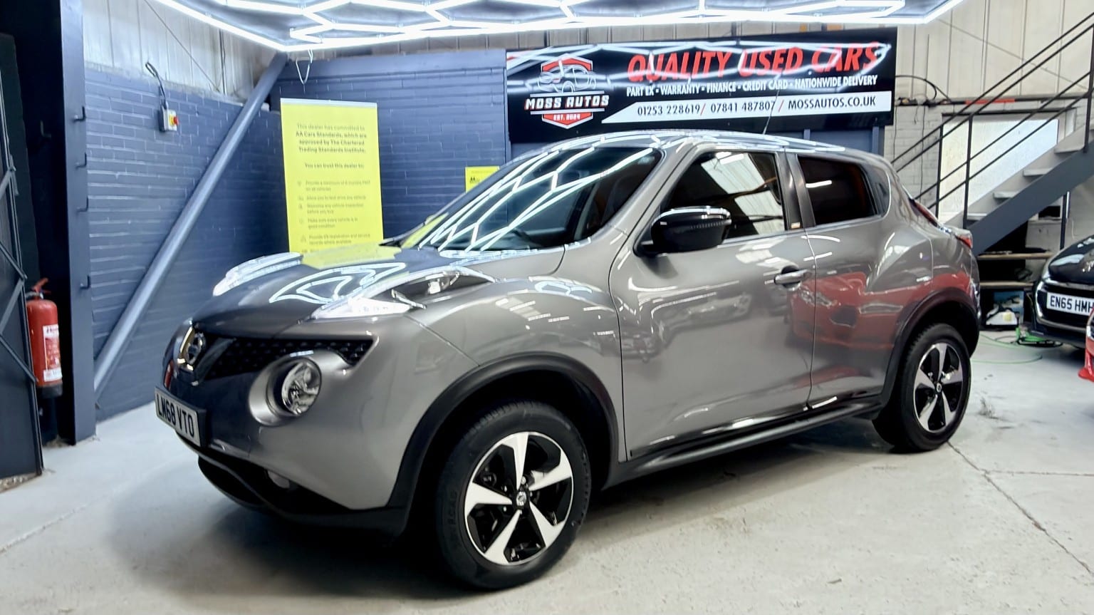 NISSAN JUKE - image 1 of 21