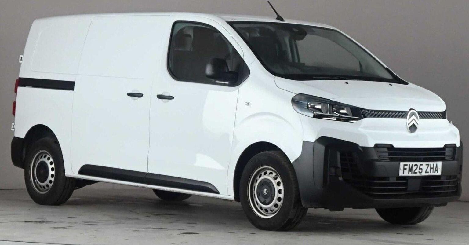 Citroen Dispatch - image 1 of 12