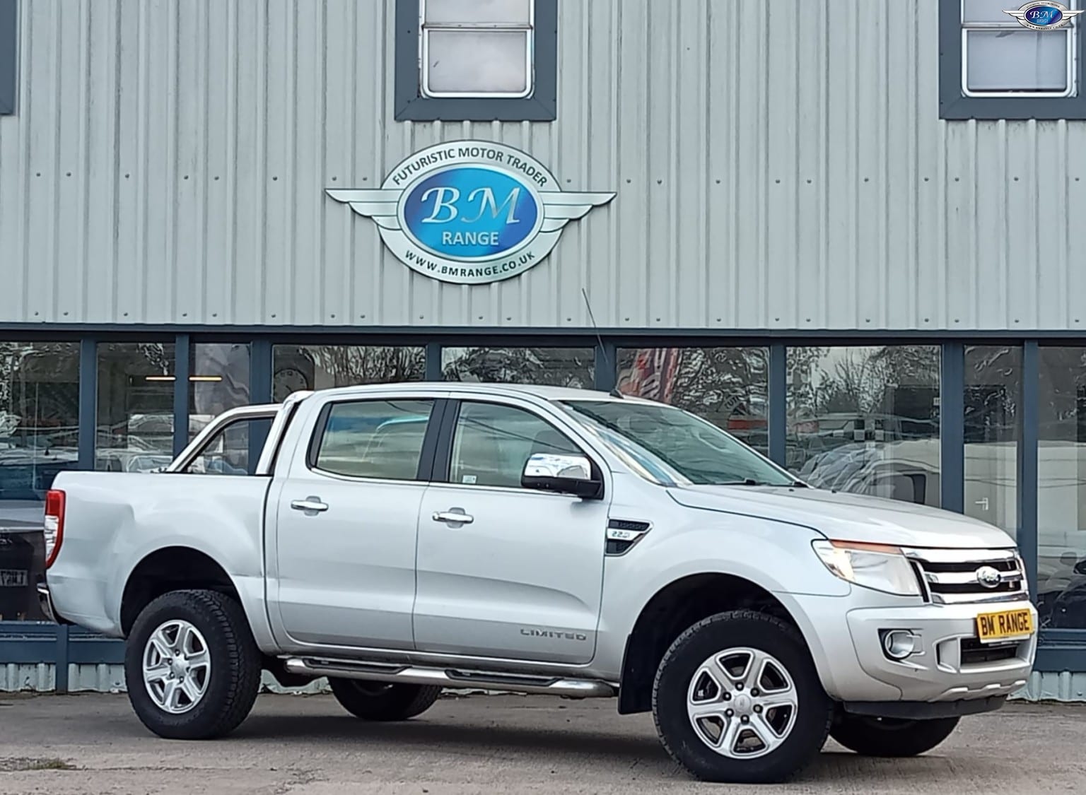 Ford Ranger - image 1 of 21