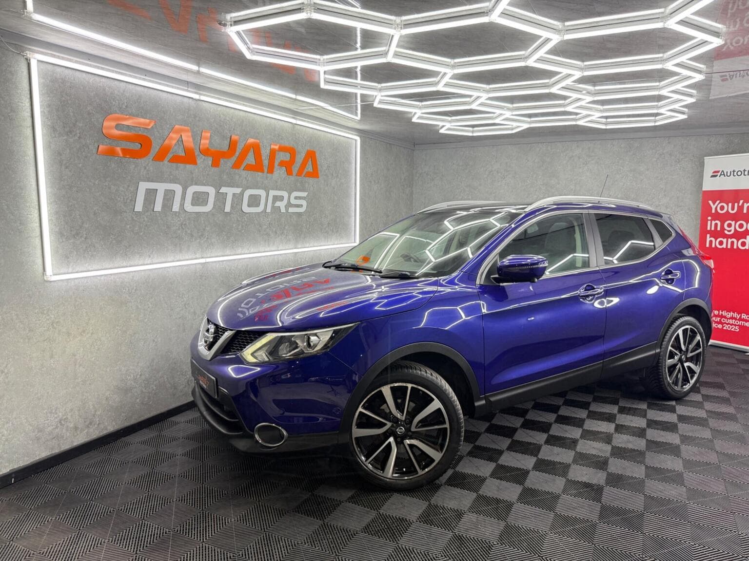 Nissan Qashqai - image 1 of 40