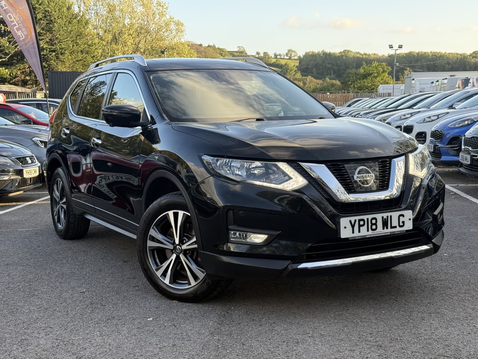 Nissan X-Trail - image 1 of 54