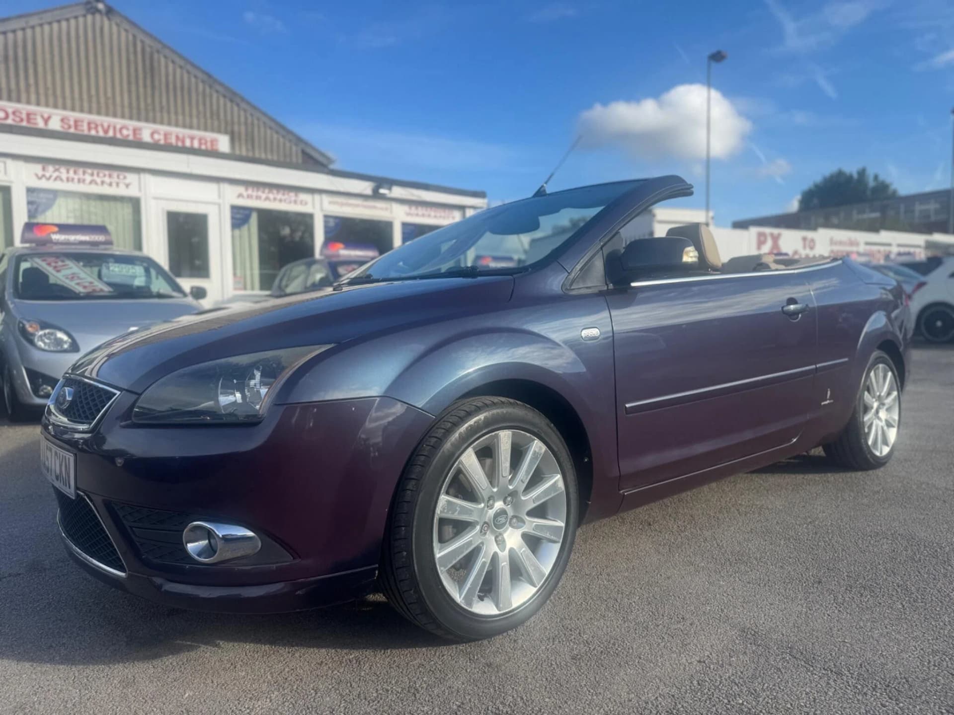 Ford Focus CC - image 1 of 6