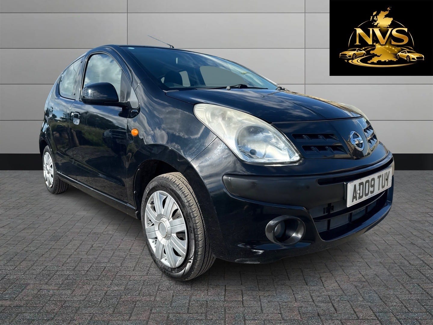 Nissan Pixo - image 1 of 12