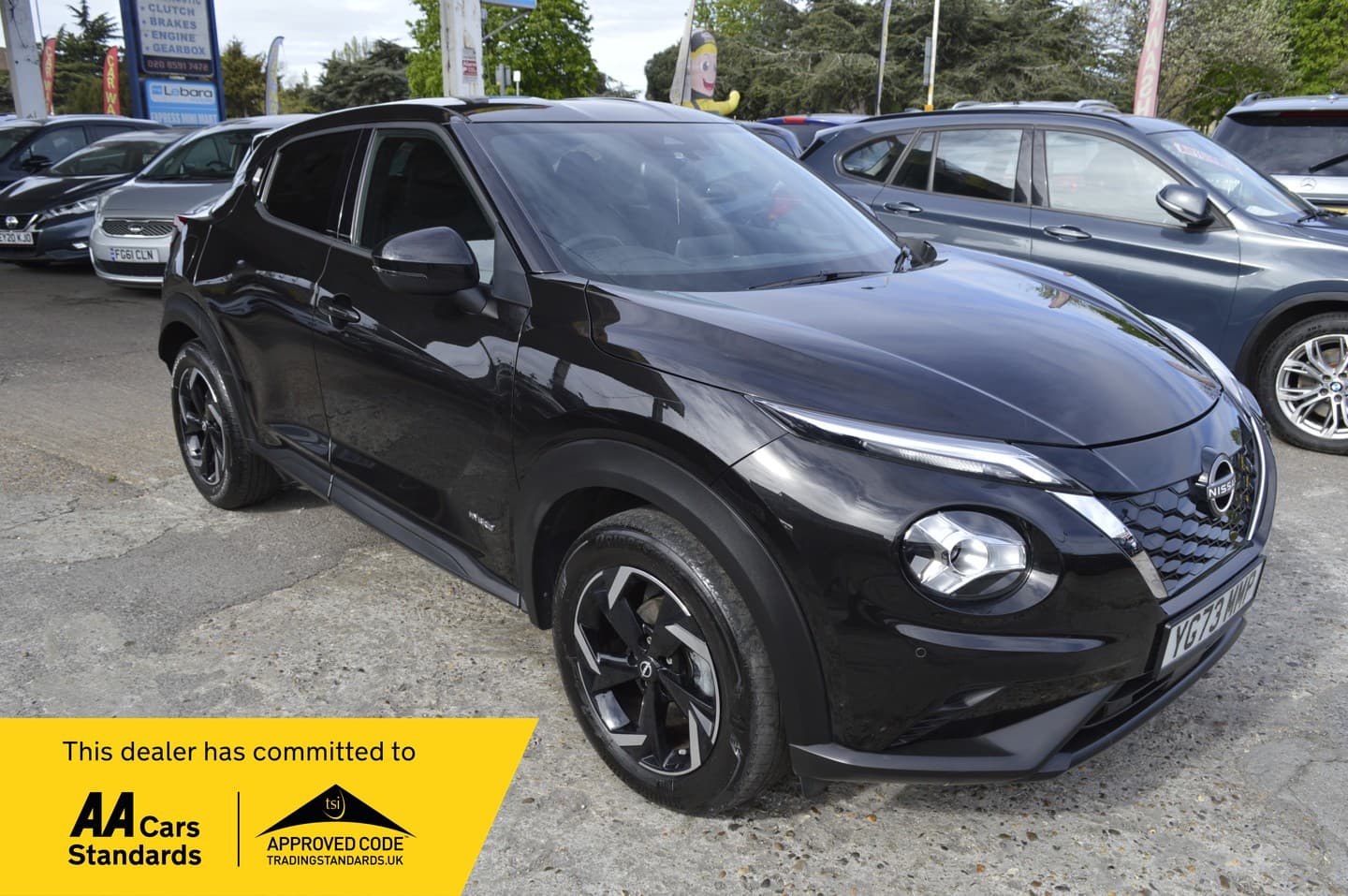 Nissan Juke - image 1 of 24