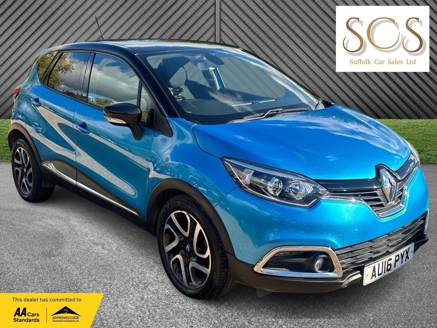 2016 Renault Captur 1.5 Dynamique S Nav dCi 90 Auto in blue — photo 1 of 47