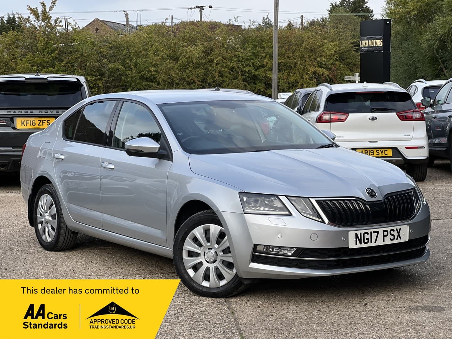Skoda Octavia - image 1 of 66