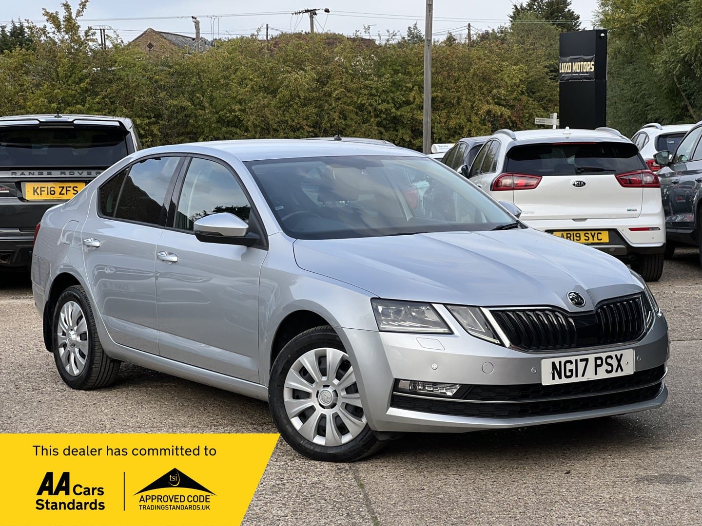Skoda Octavia - image 1 of 66