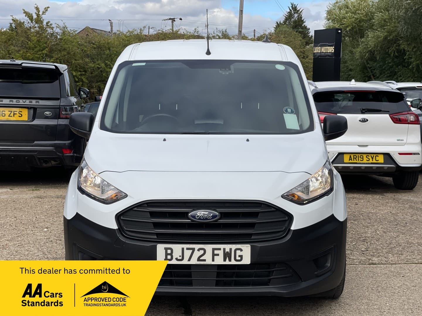 Ford Transit Connect - image 1 of 35