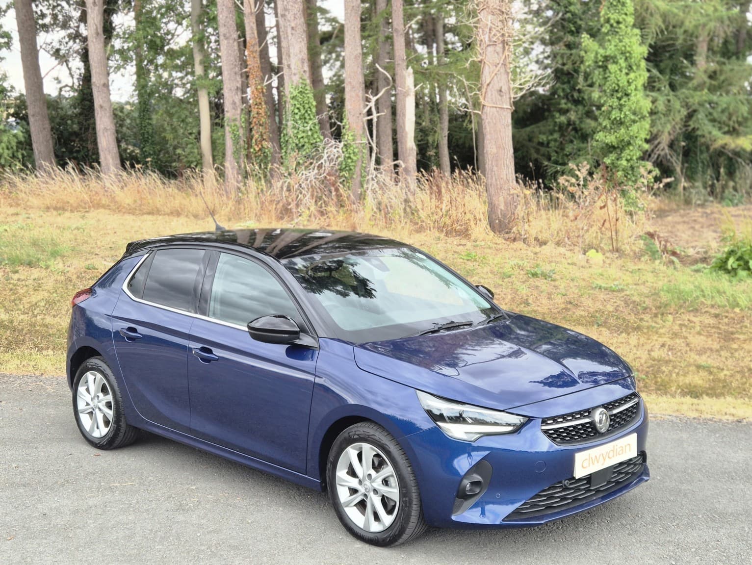 Vauxhall Corsa - image 1 of 37