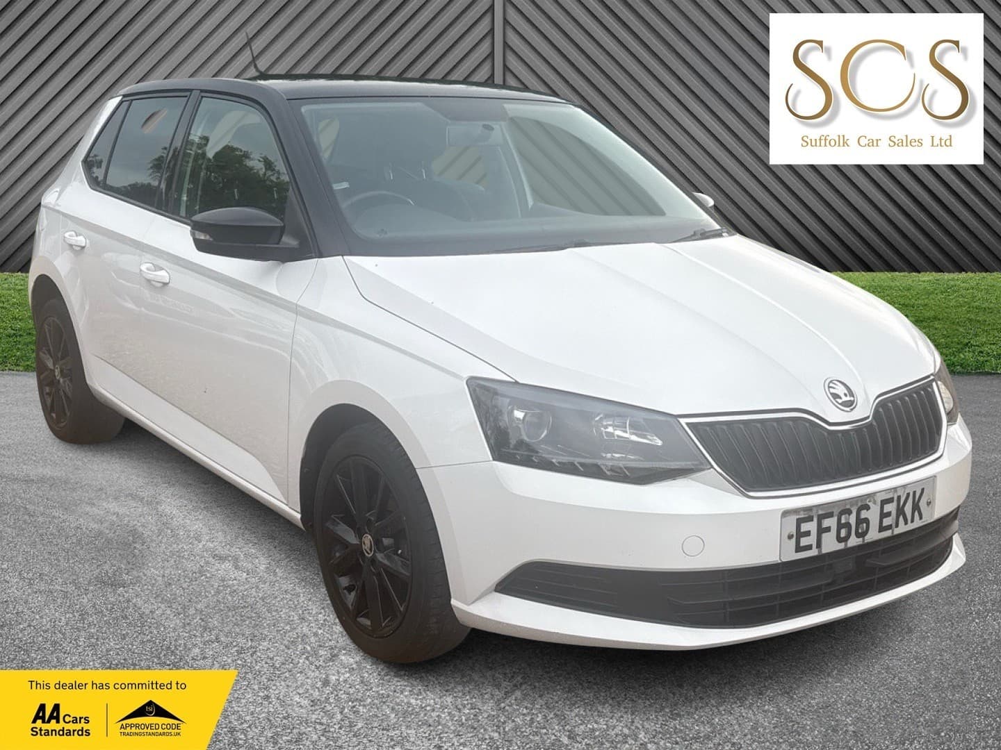 Skoda Fabia - image 1 of 50