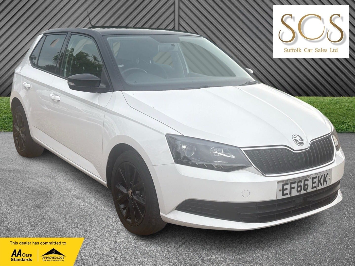 Skoda Fabia - image 1 of 50