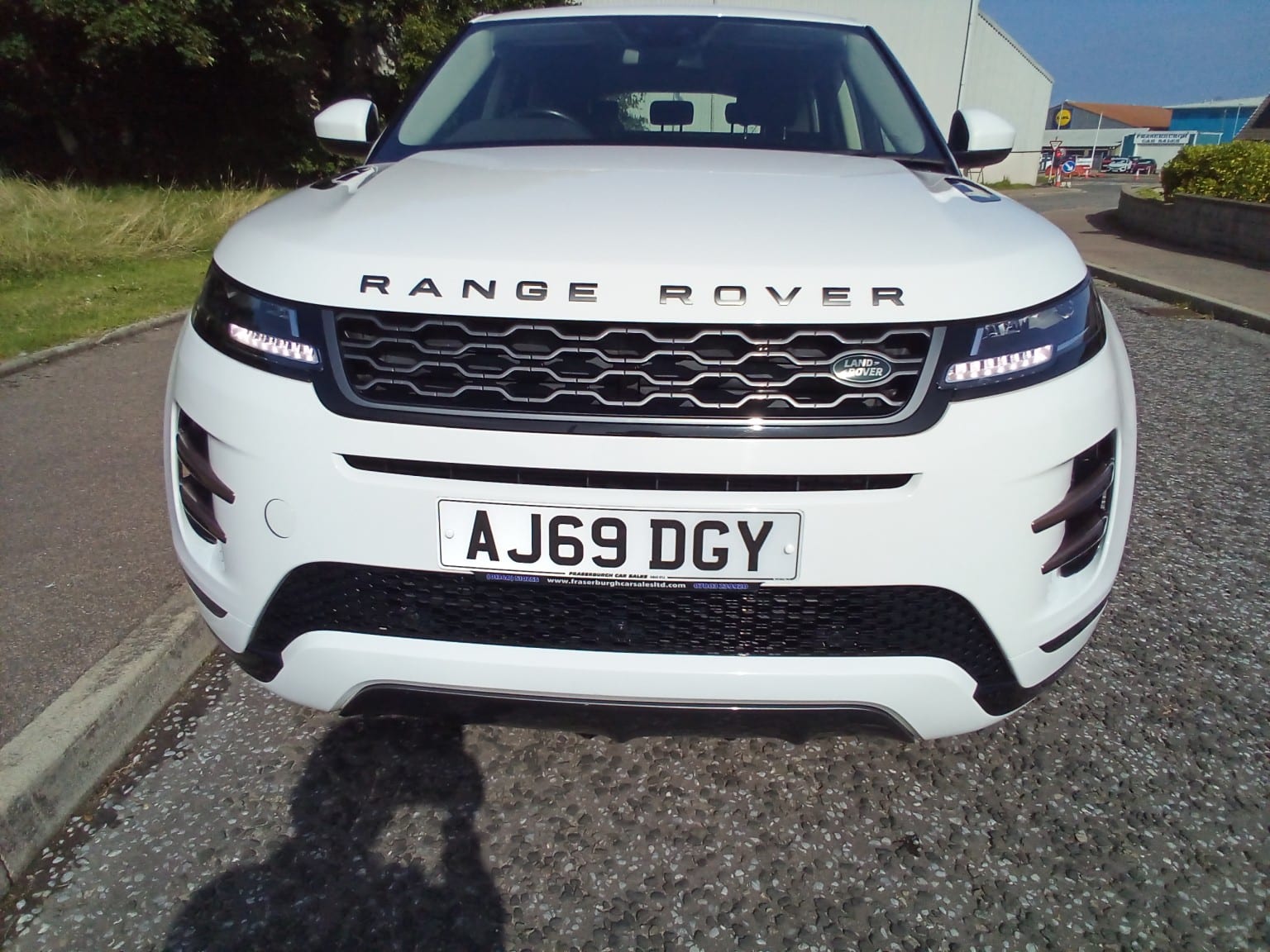 Land Rover Range Rover Evoque - image 1 of 19