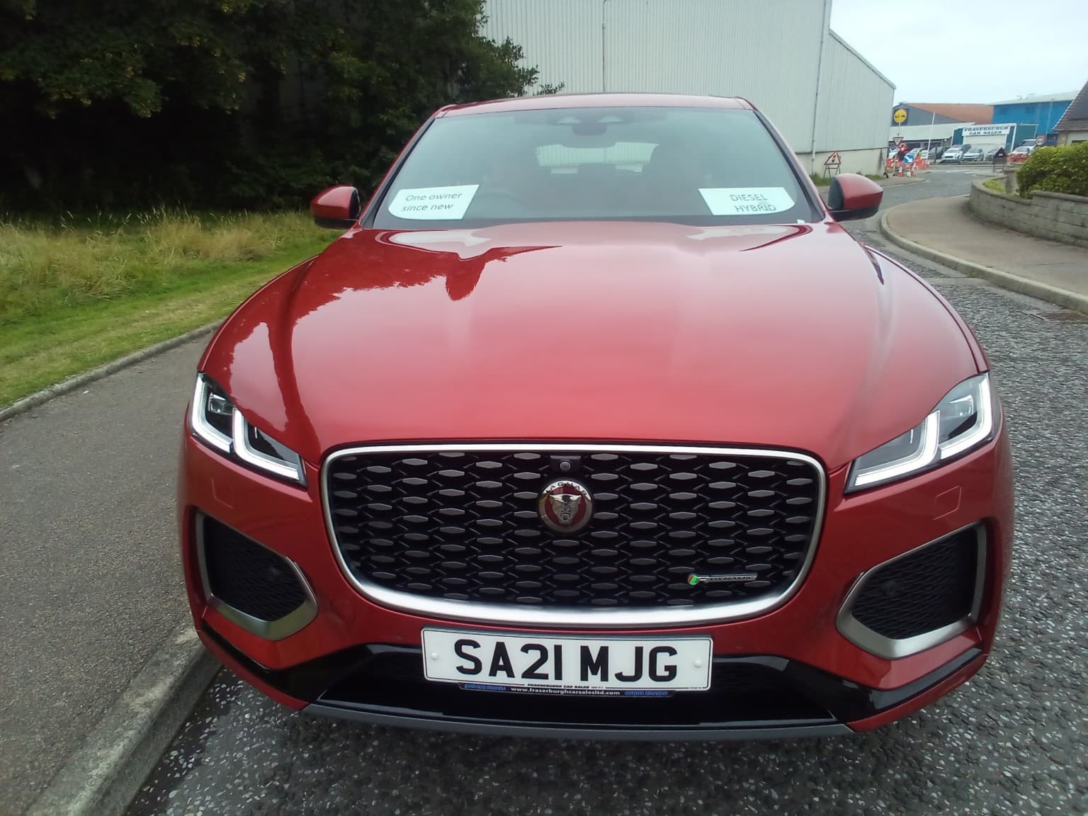 Jaguar F-Pace - image 1 of 22