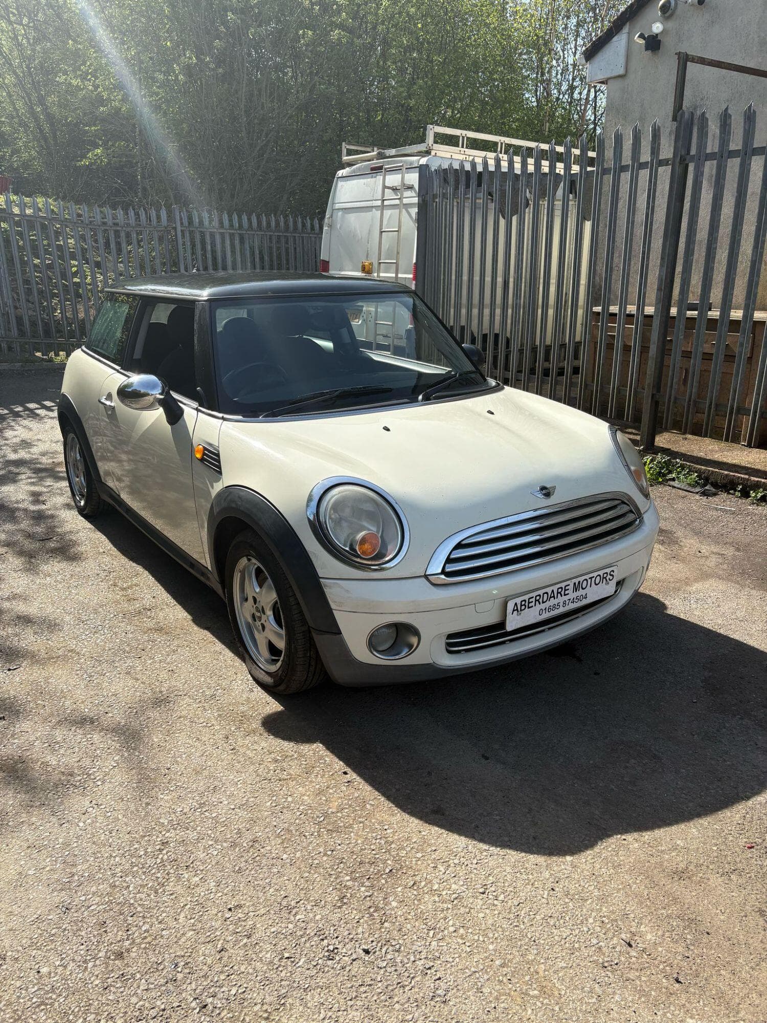 MINI Hatch - image 1 of 14