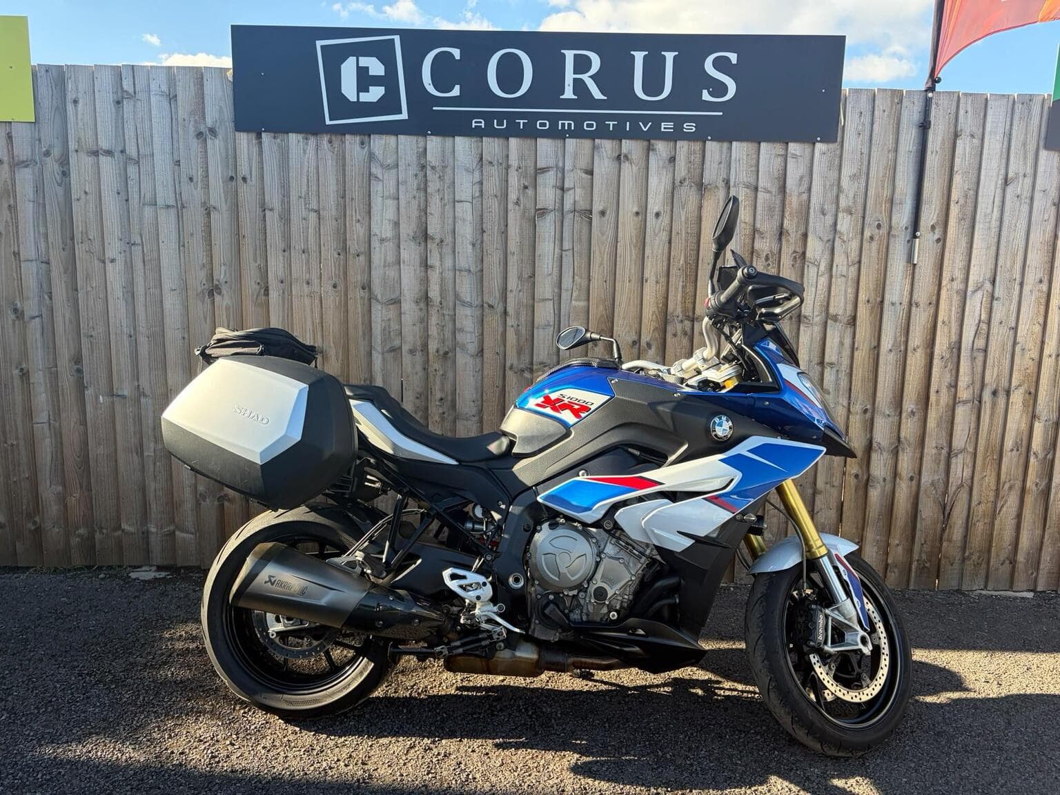 BMW S 1000 XR - image 1 of 22