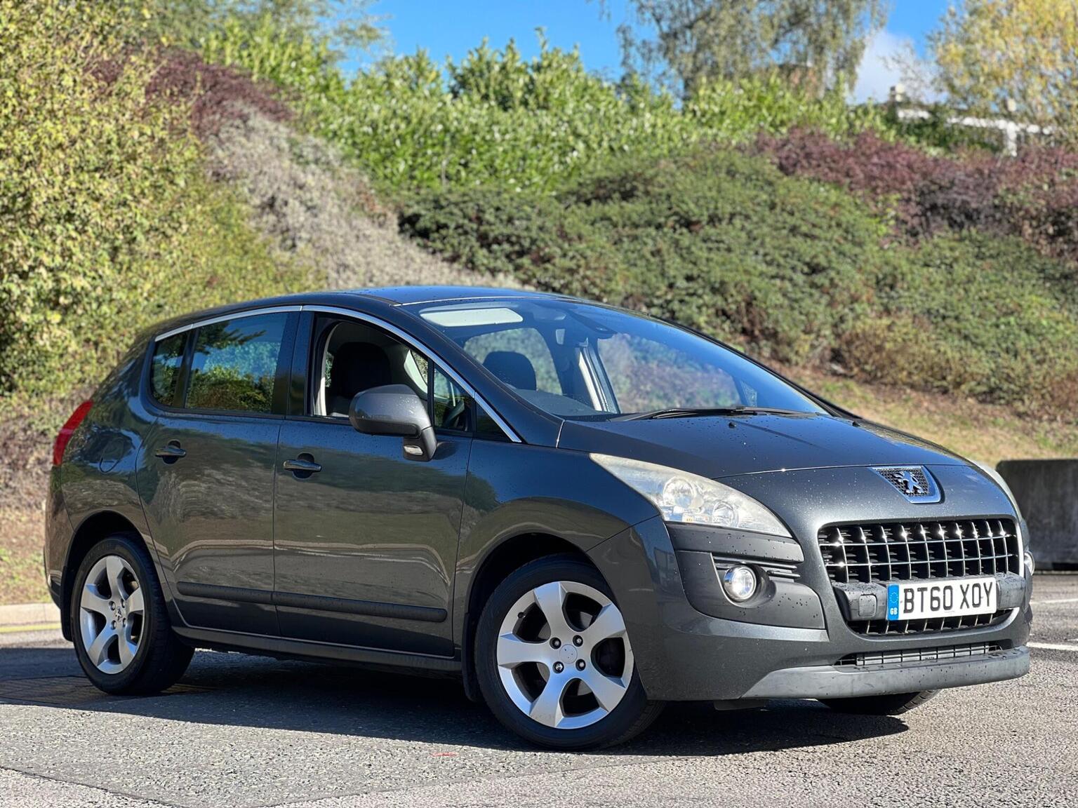 Peugeot 3008 - image 1 of 42