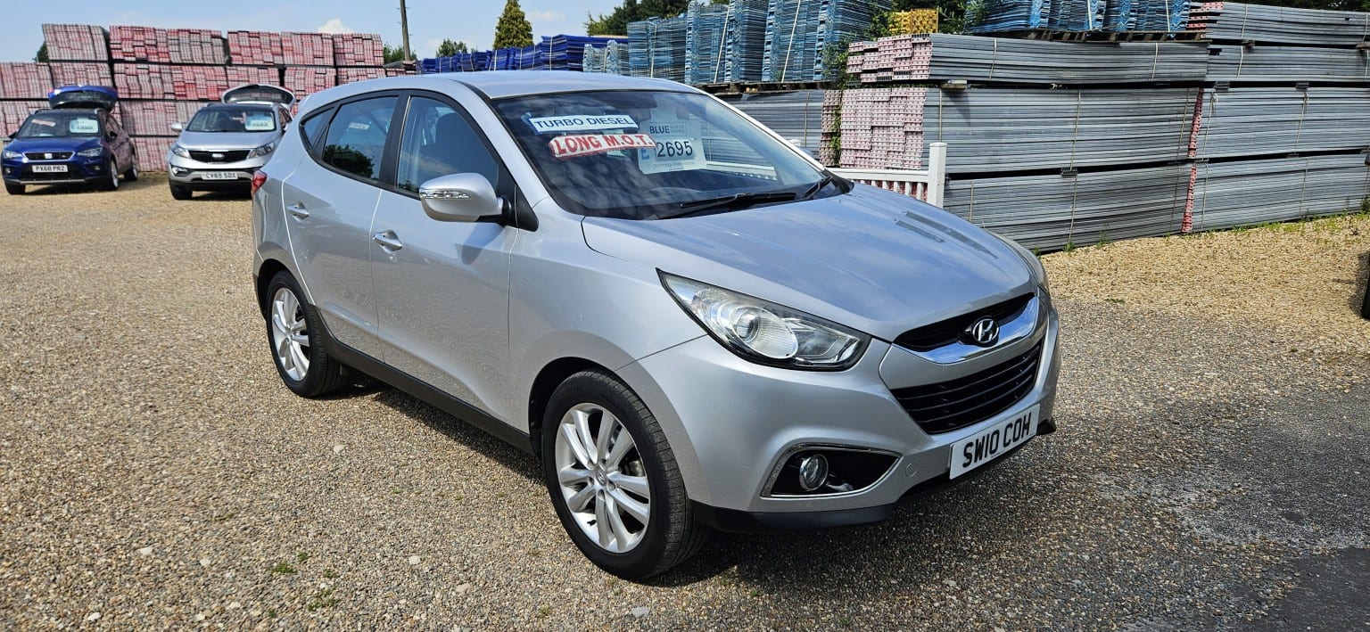 Hyundai ix35 - image 1 of 14