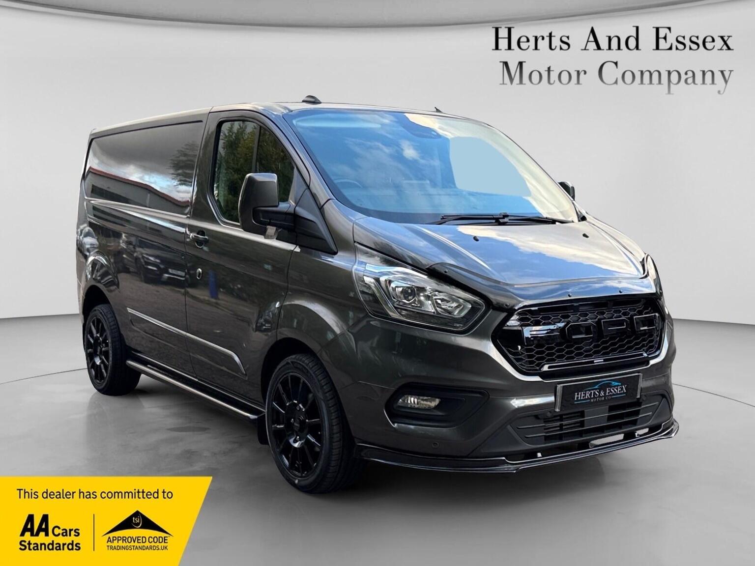 Ford Transit Custom - image 1 of 39