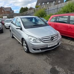 Mercedes-Benz B Class - image 1 of 13