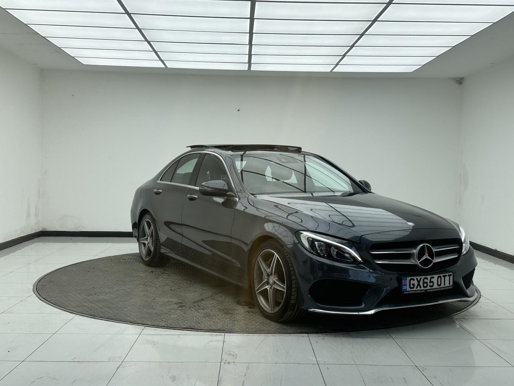 Mercedes-Benz C Class - image 1 of 56