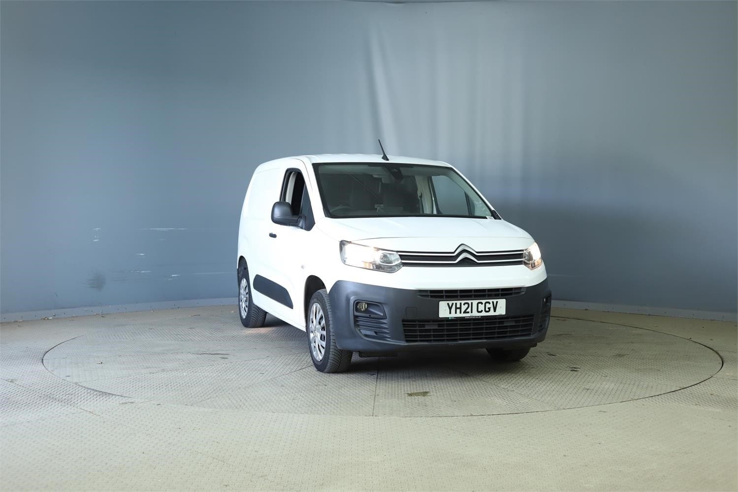 Citroen Berlingo - image 1 of 9
