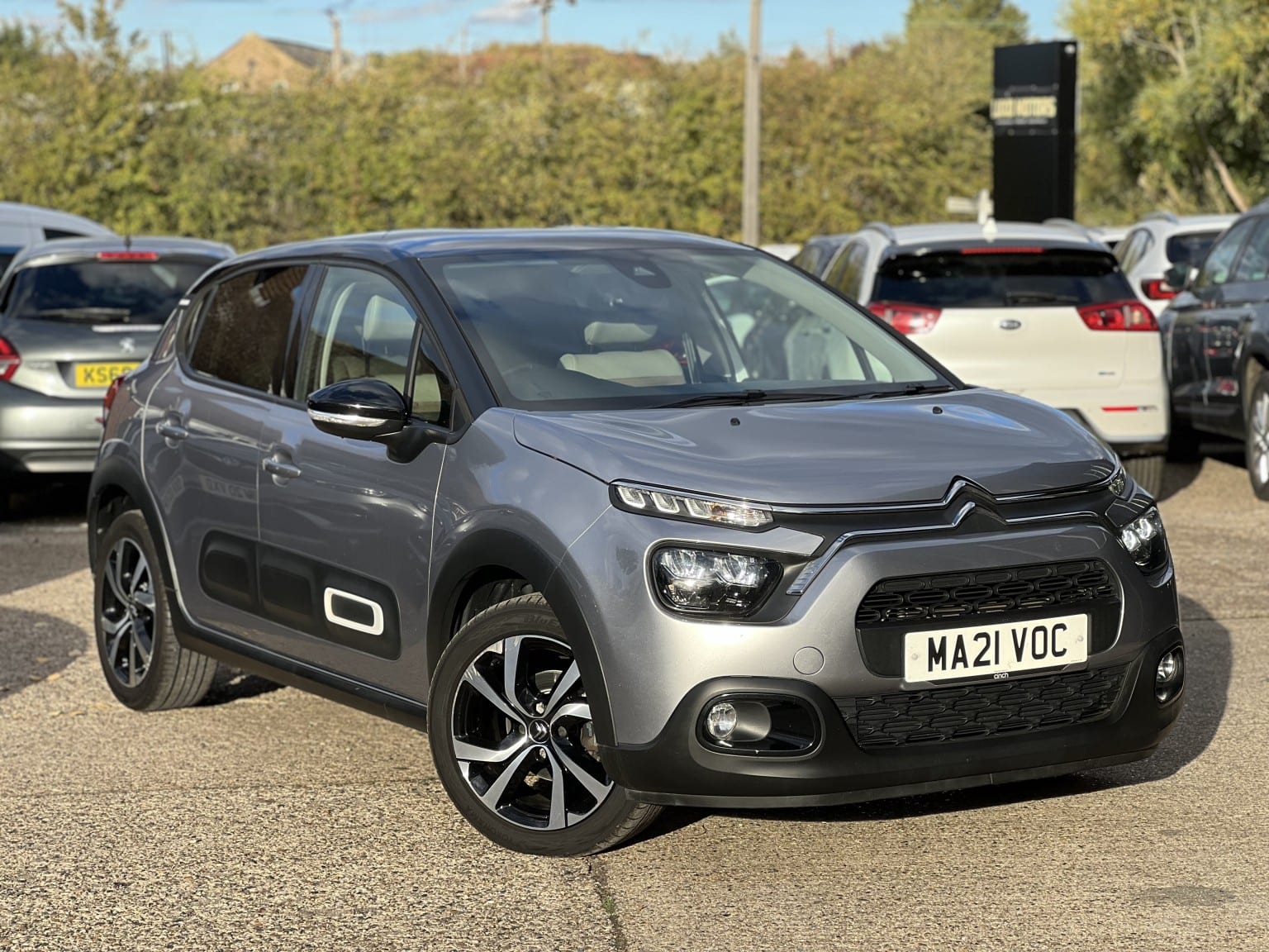 Citroen C3 - image 1 of 60