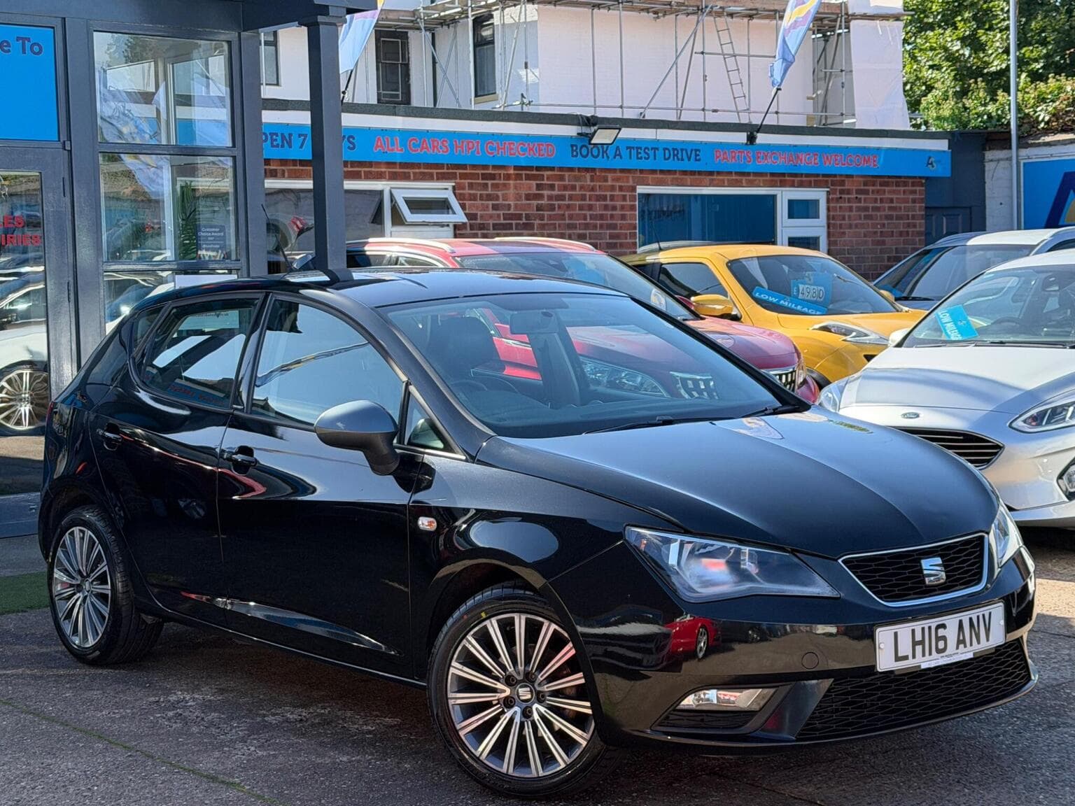 SEAT Ibiza - image 1 of 67