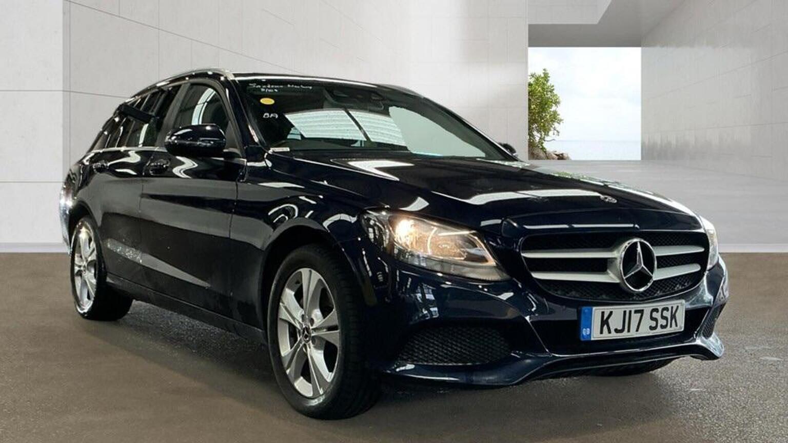 2017 Mercedes-Benz C Class 2.0 C200 SE Executive Edition G-Tronic in blue — photo 1 of 16
