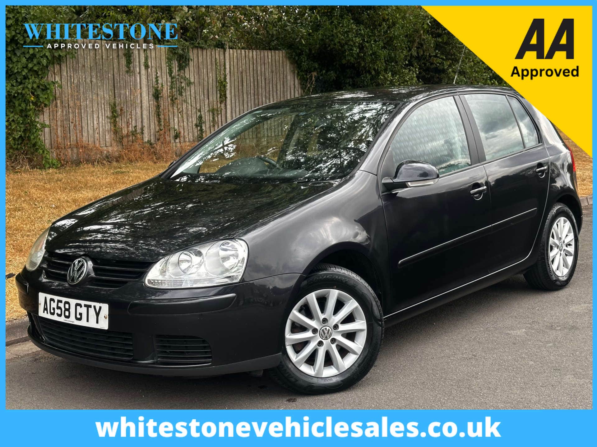 Volkswagen Golf - image 1 of 31