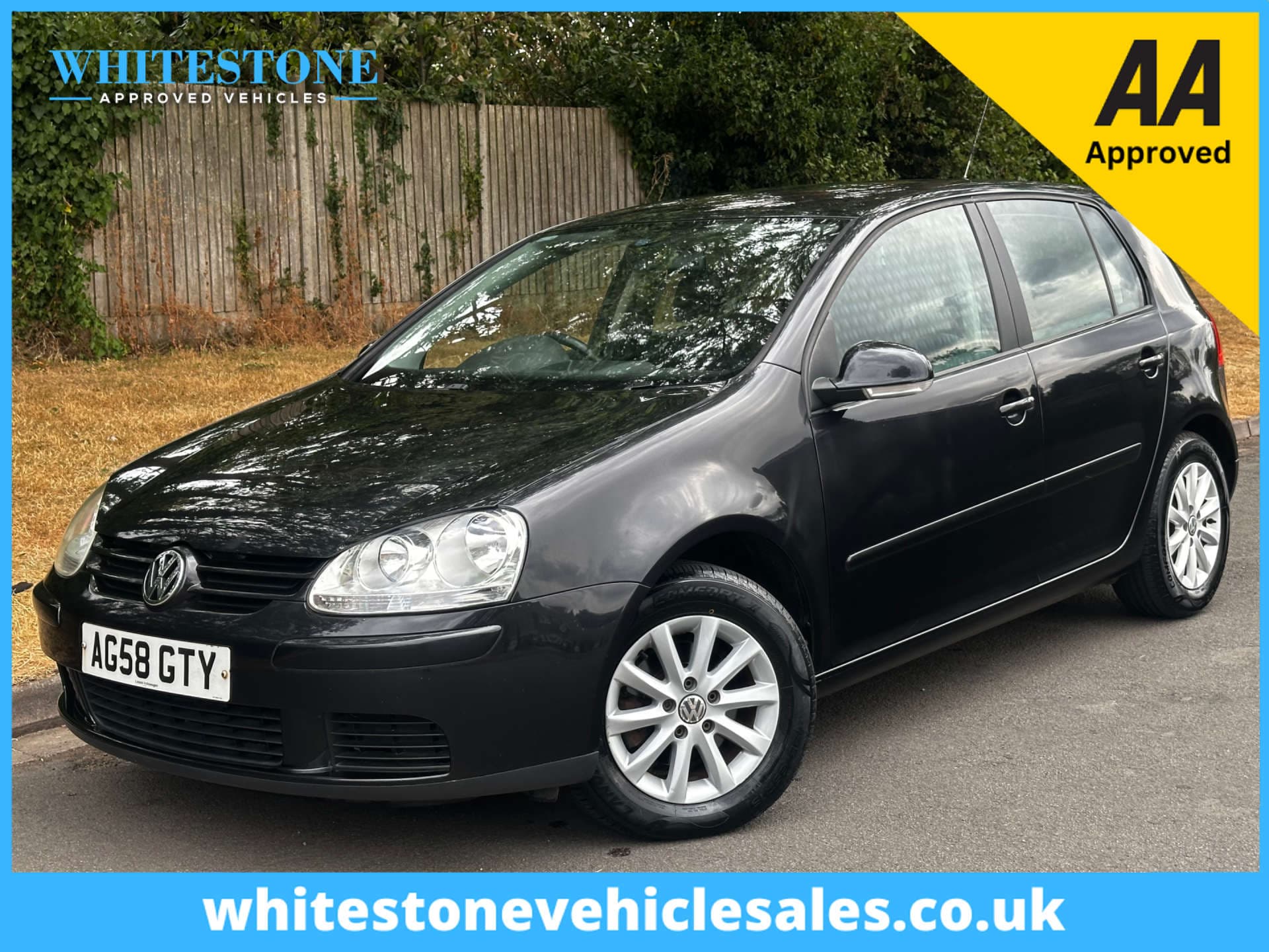Volkswagen Golf - image 1 of 31