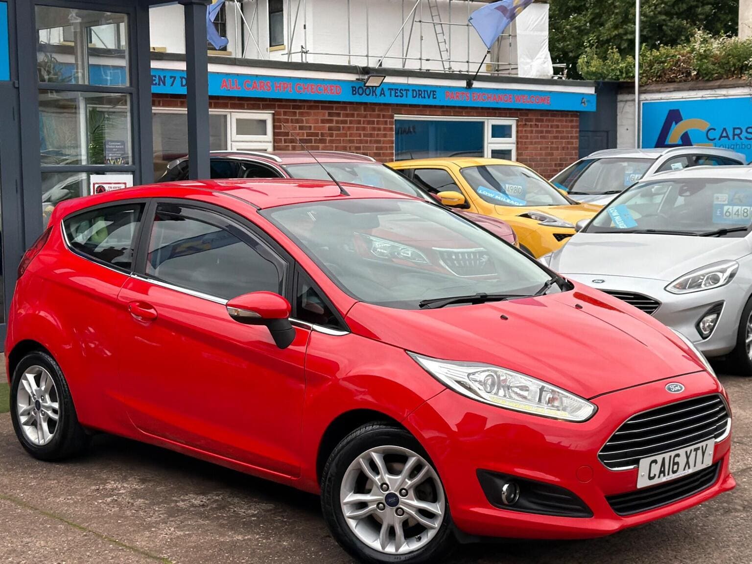 Ford Fiesta - image 1 of 66