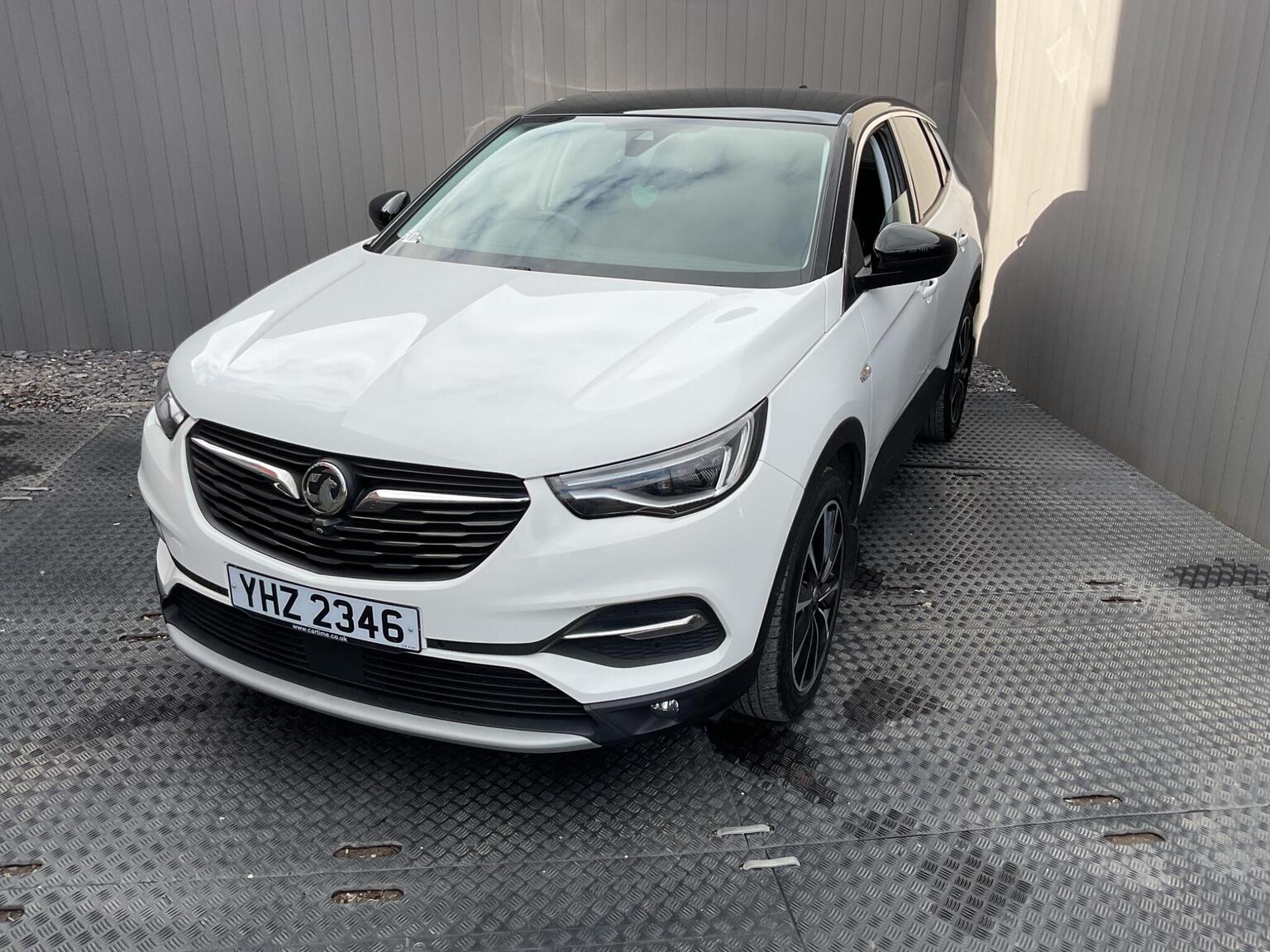 Vauxhall Grandland X - image 1 of 45