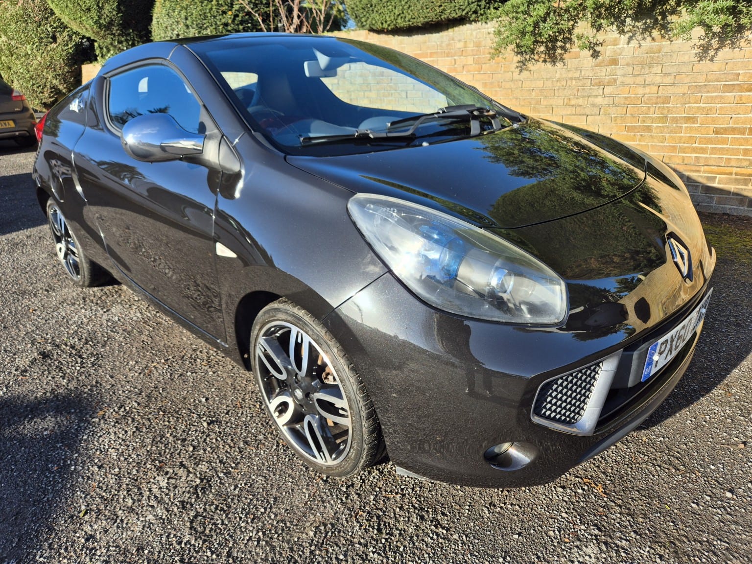 Renault Wind - image 1 of 22