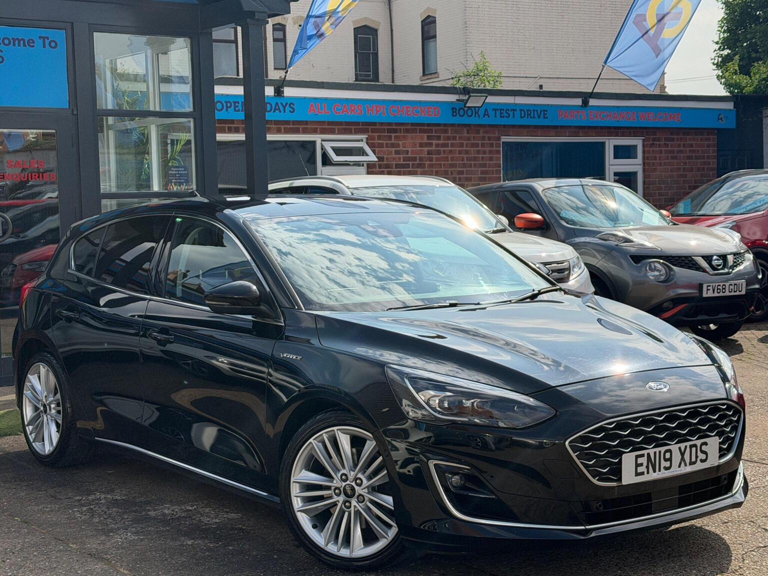 Ford Focus - image 1 of 72