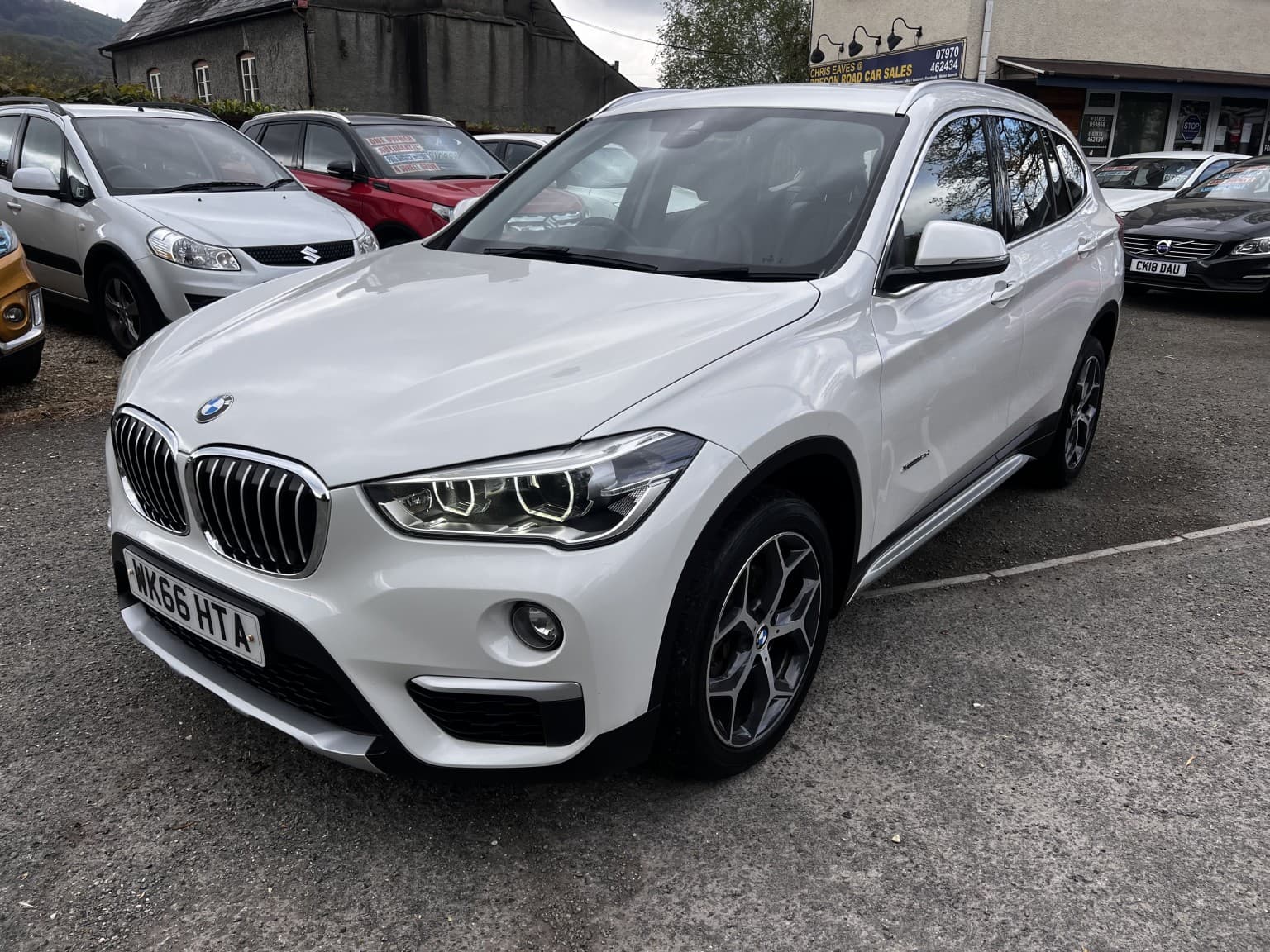 BMW X1 - image 1 of 6