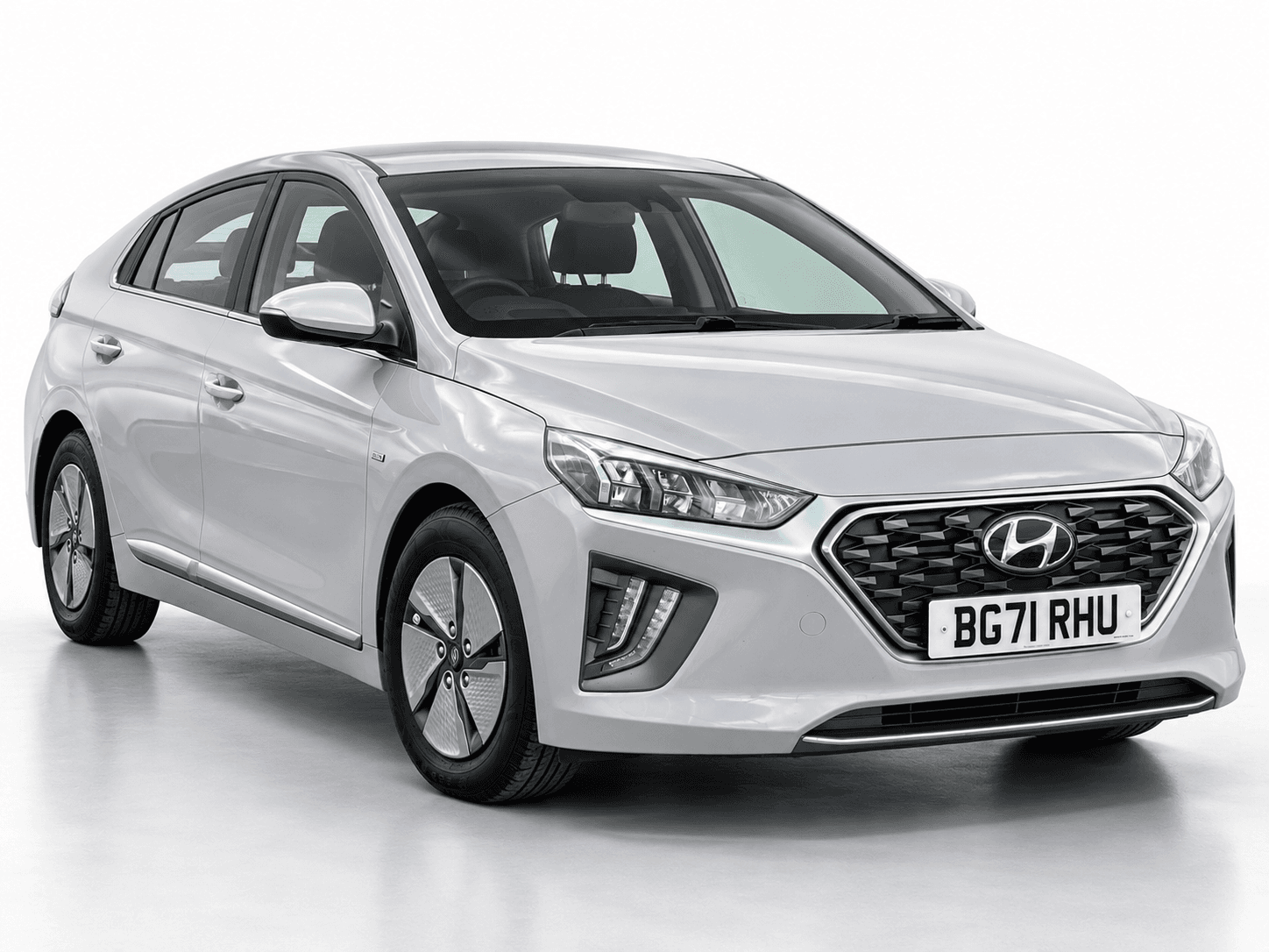 Hyundai Ioniq - image 1 of 48