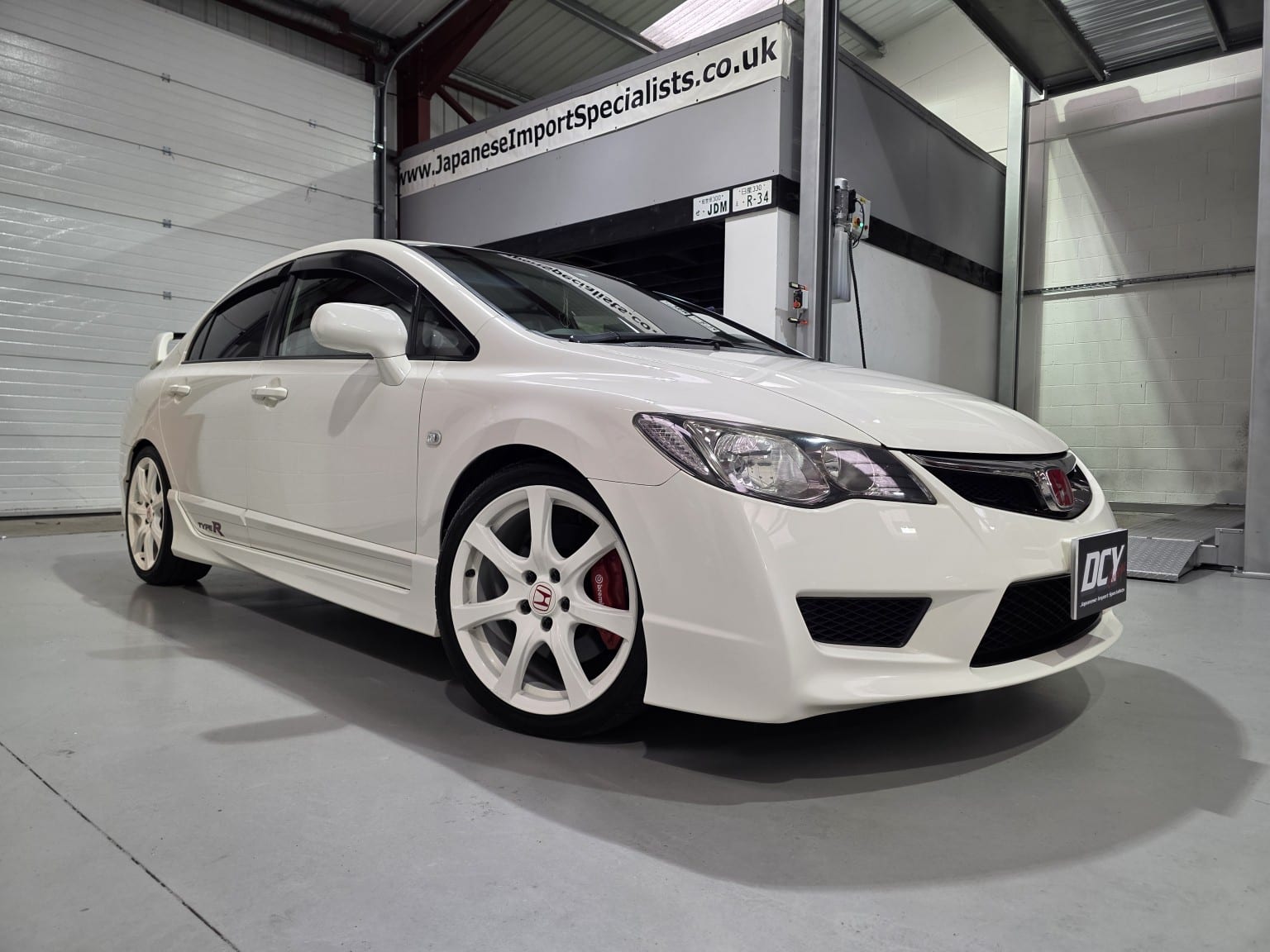 Honda Civic - image 1 of 55