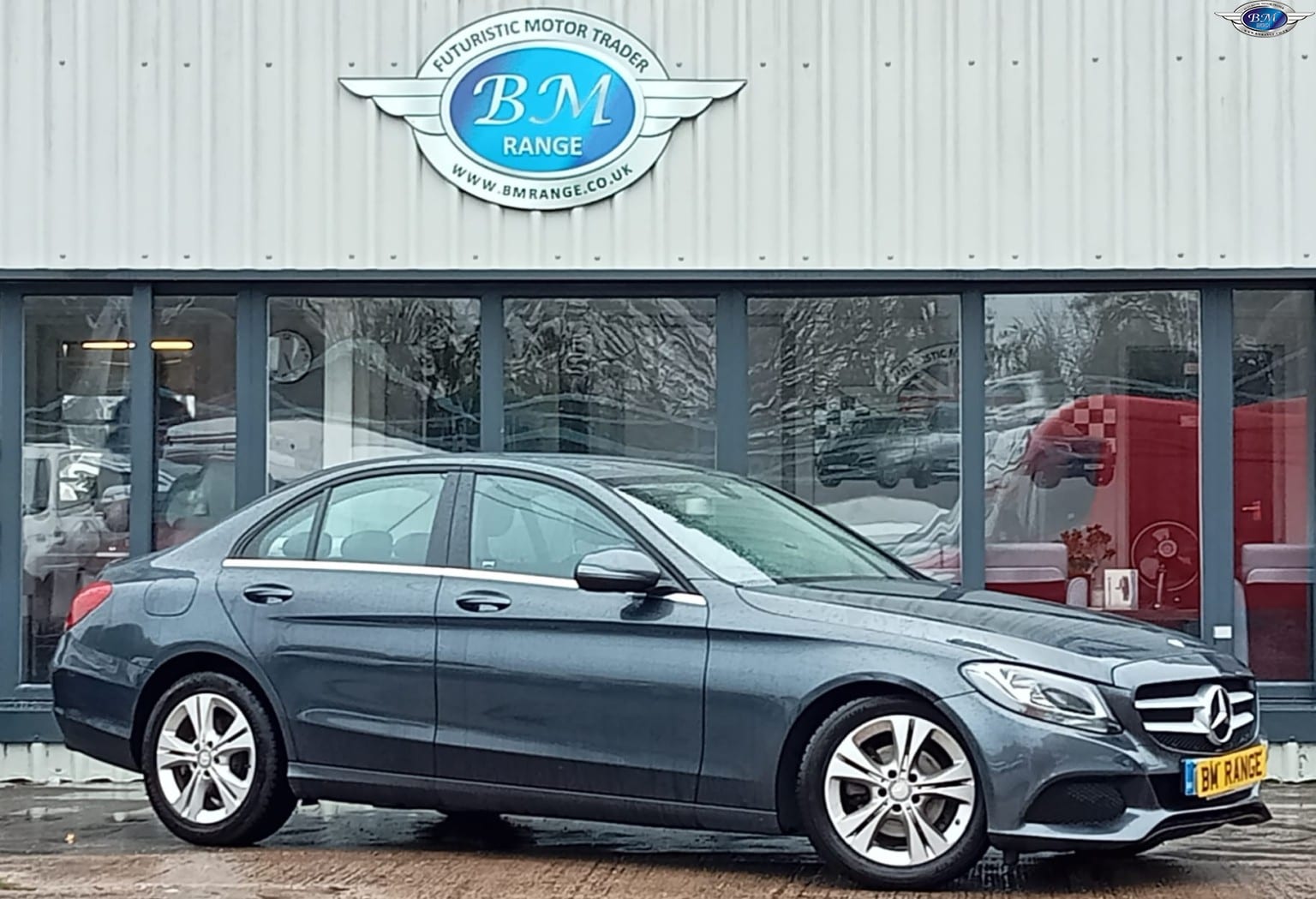 Mercedes-Benz C Class - image 1 of 20