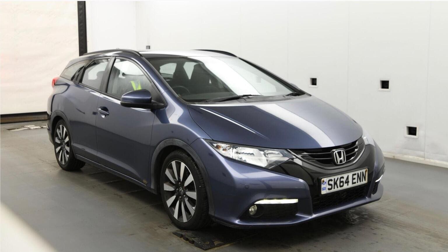 Honda Civic - image 1 of 7