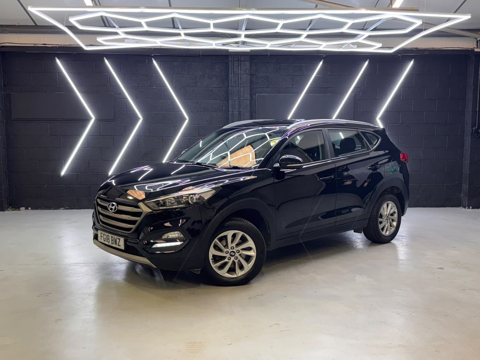 Hyundai Tucson - image 1 of 57