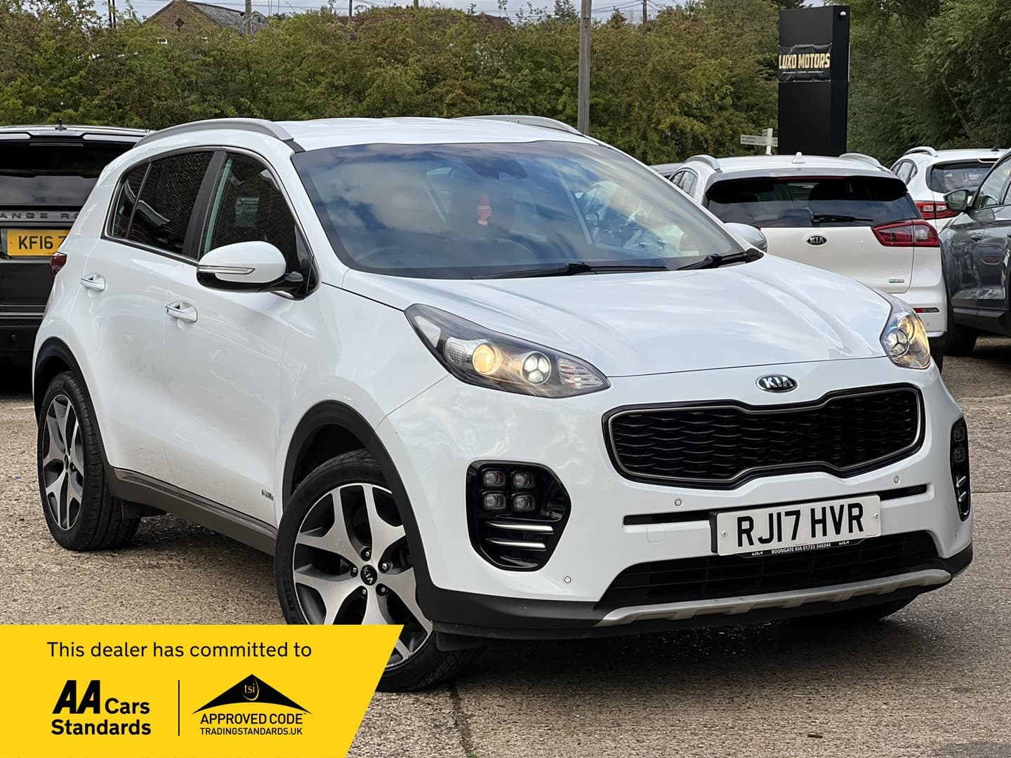 Kia Sportage - image 1 of 66