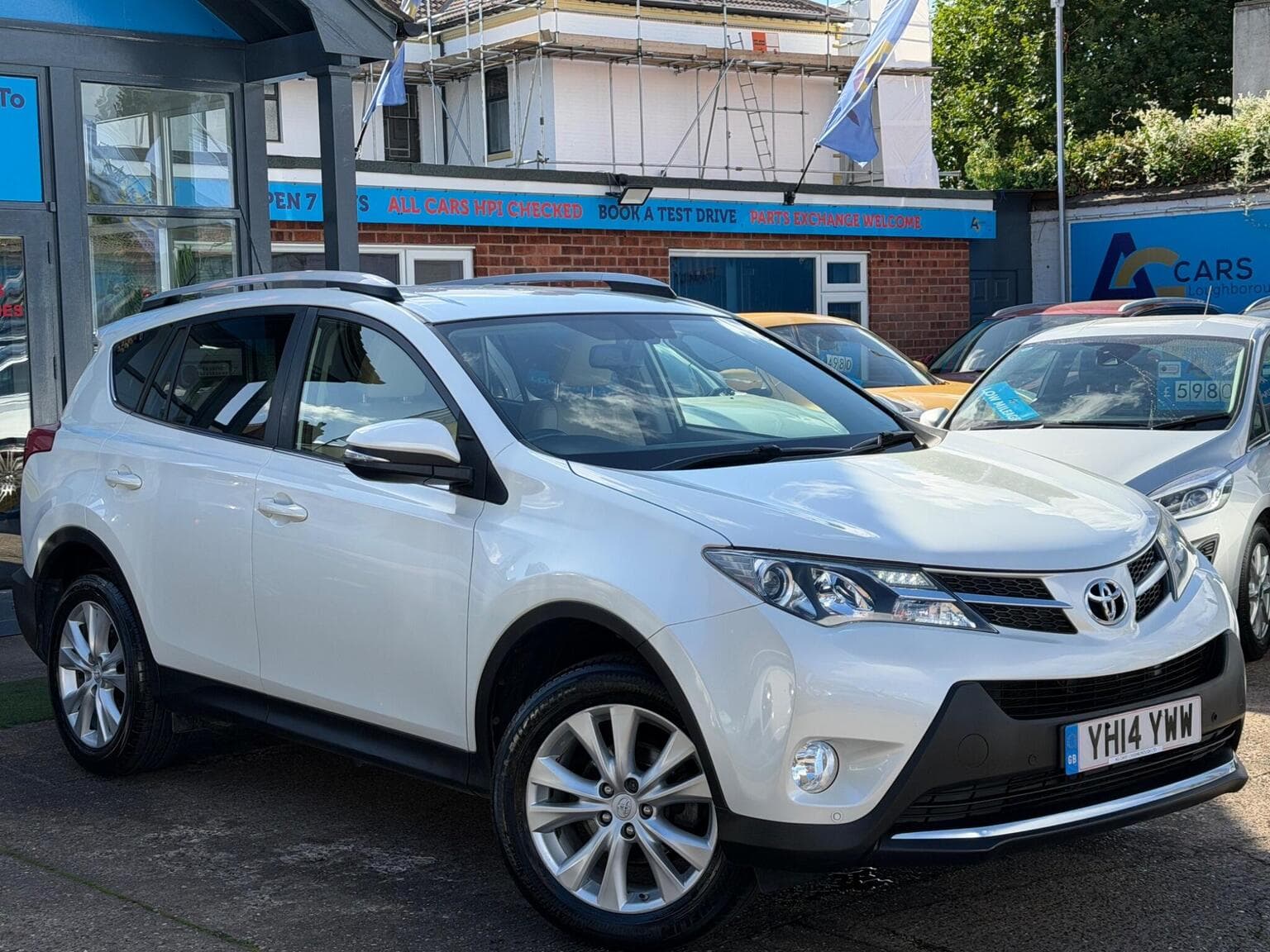 Toyota RAV4 - image 1 of 60