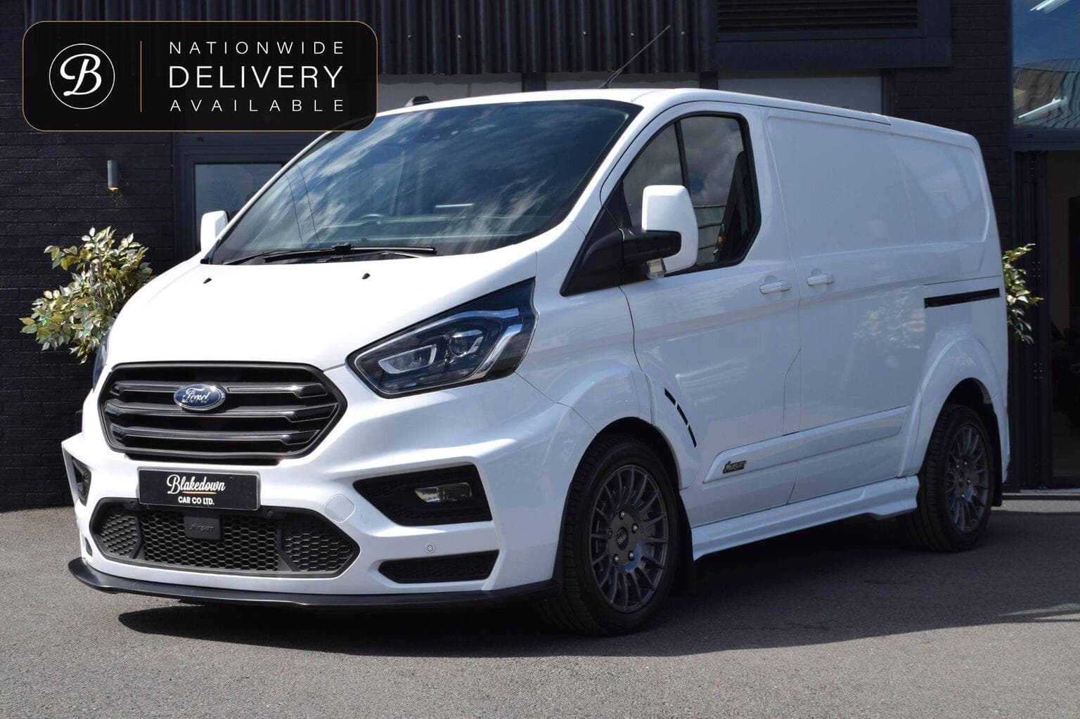 Ford Transit Custom - image 1 of 52