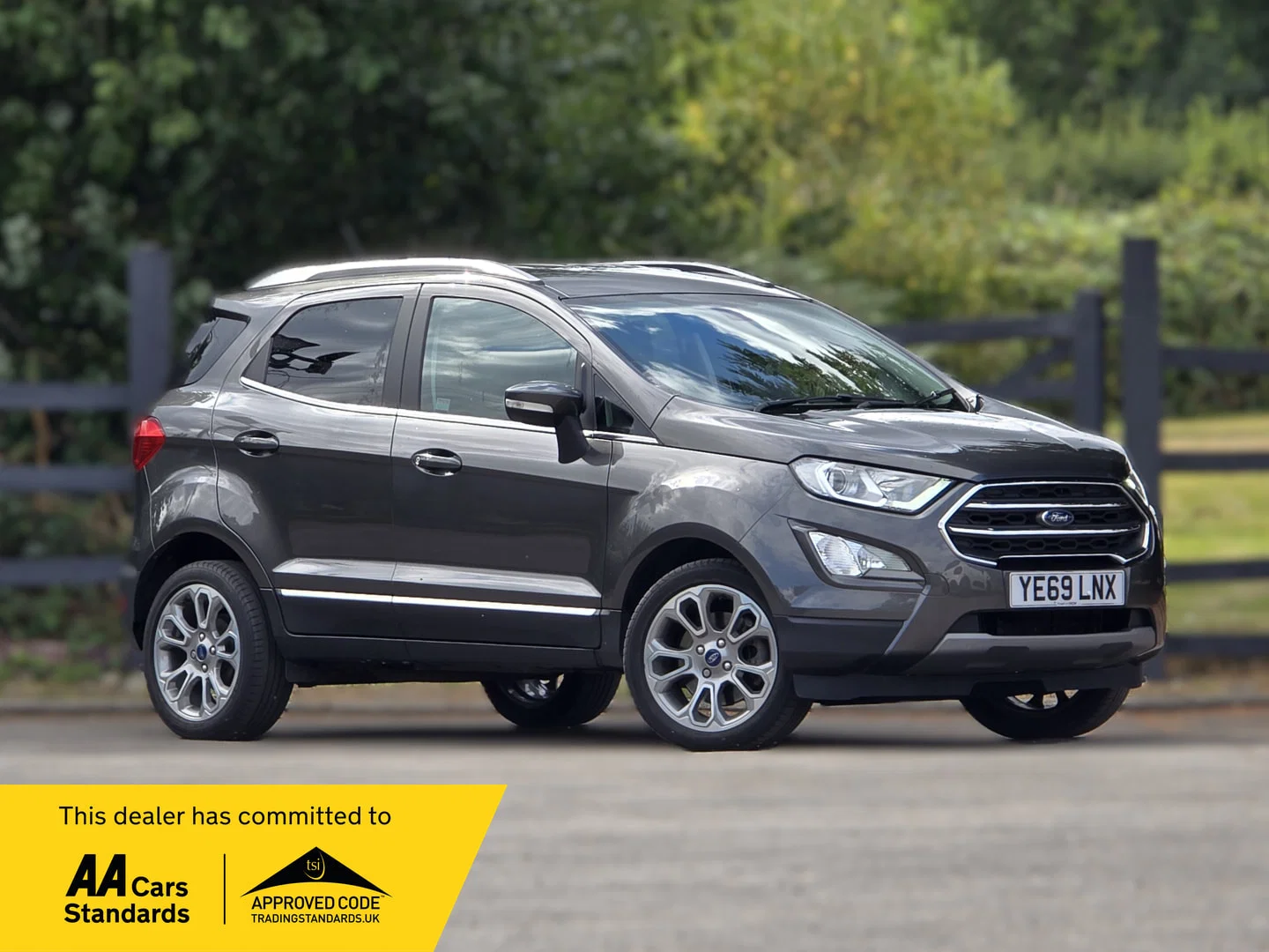 Ford Ecosport - image 1 of 25
