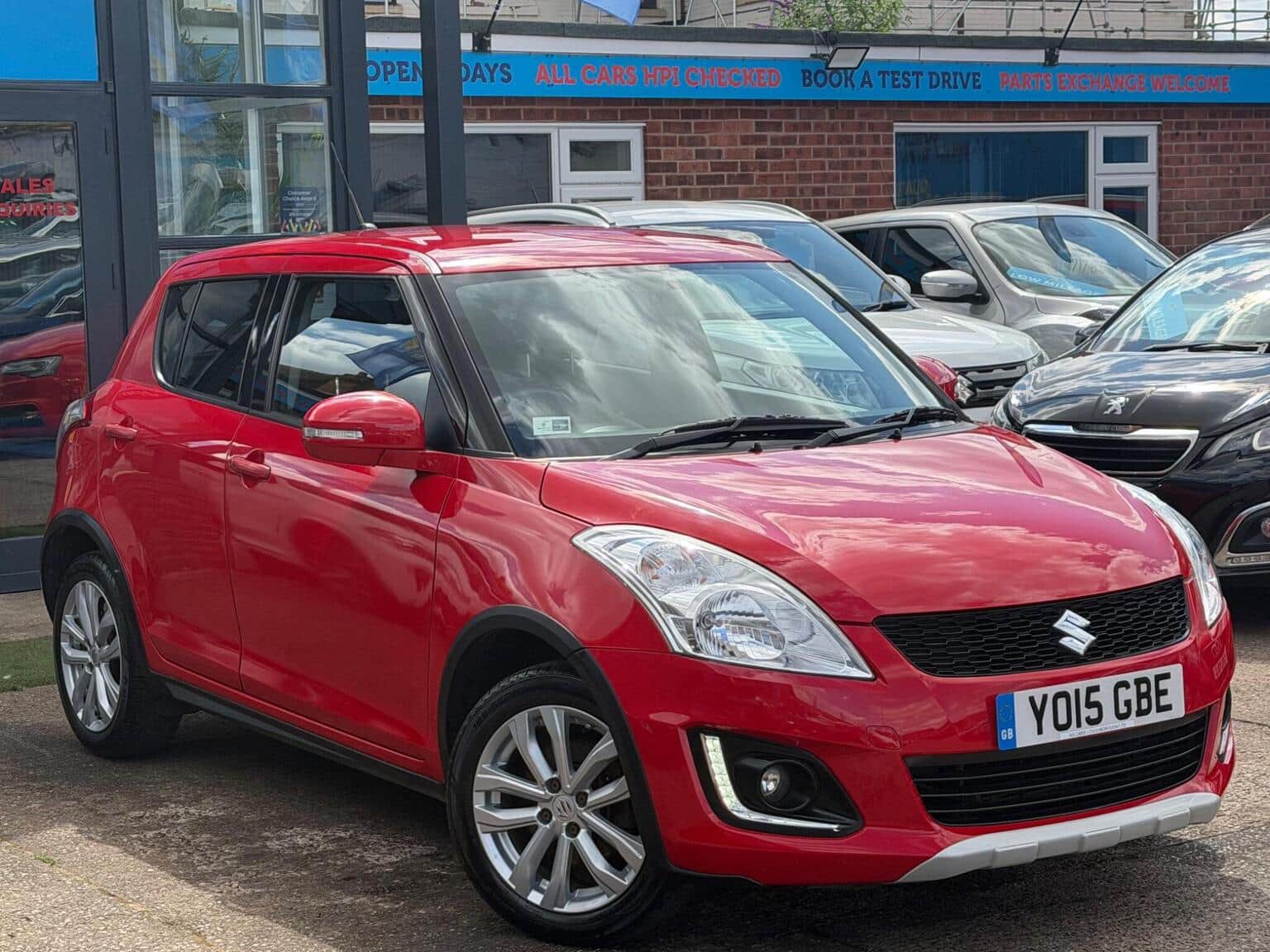 Suzuki Swift - image 1 of 58