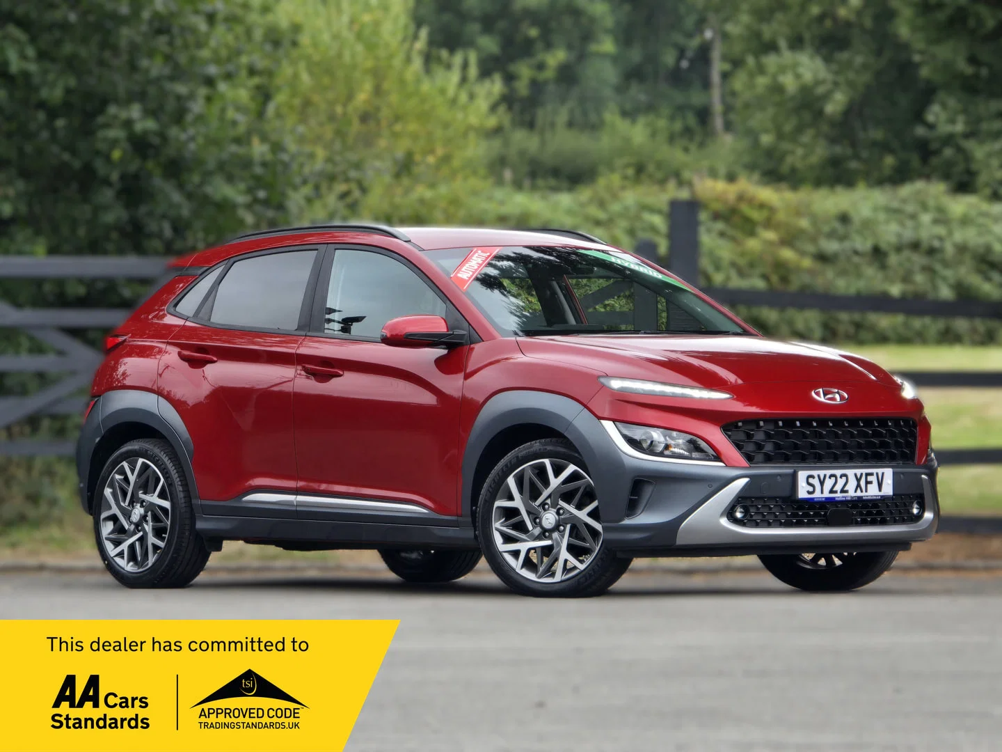 Hyundai Kona - image 1 of 29