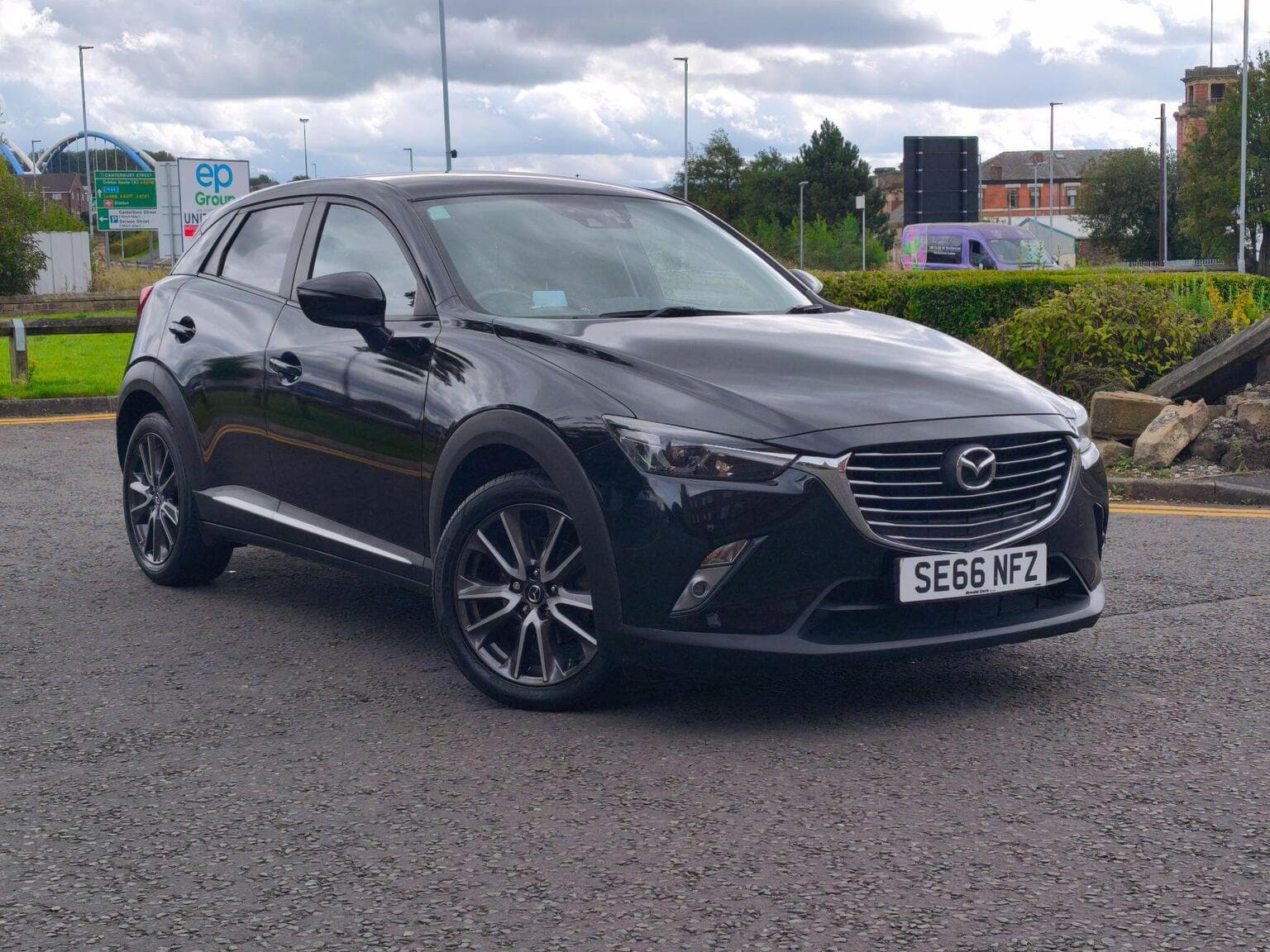 Mazda CX-3 - image 1 of 30
