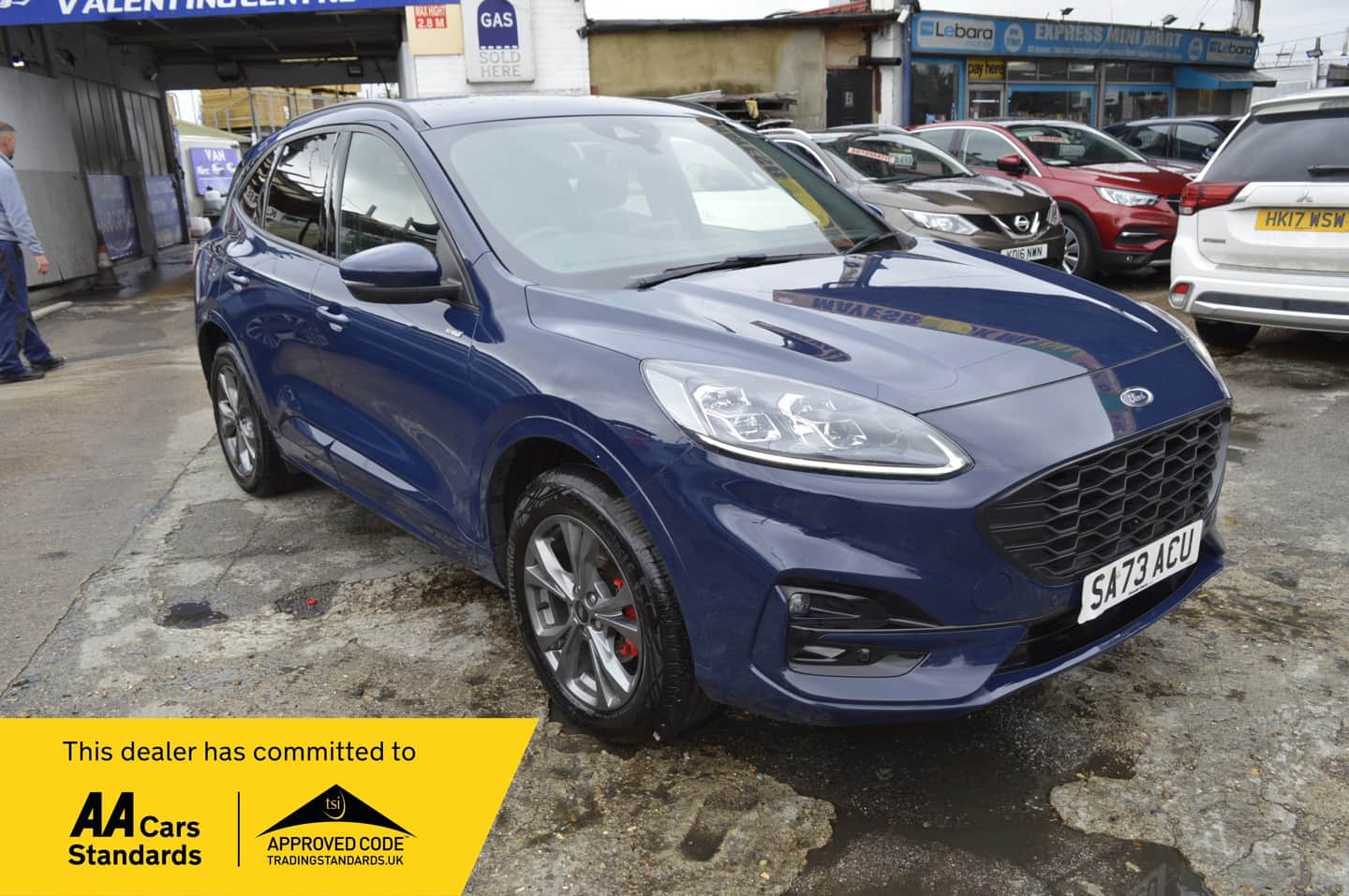 Ford Kuga - image 1 of 27